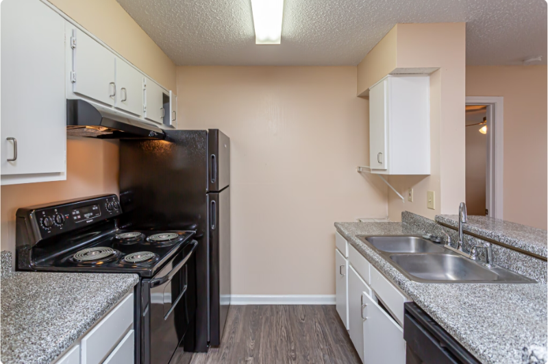 2121 Lobdell Blvd #H21 - Photo 2 of 14
