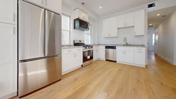 featured image of 10 Bigelow St #2