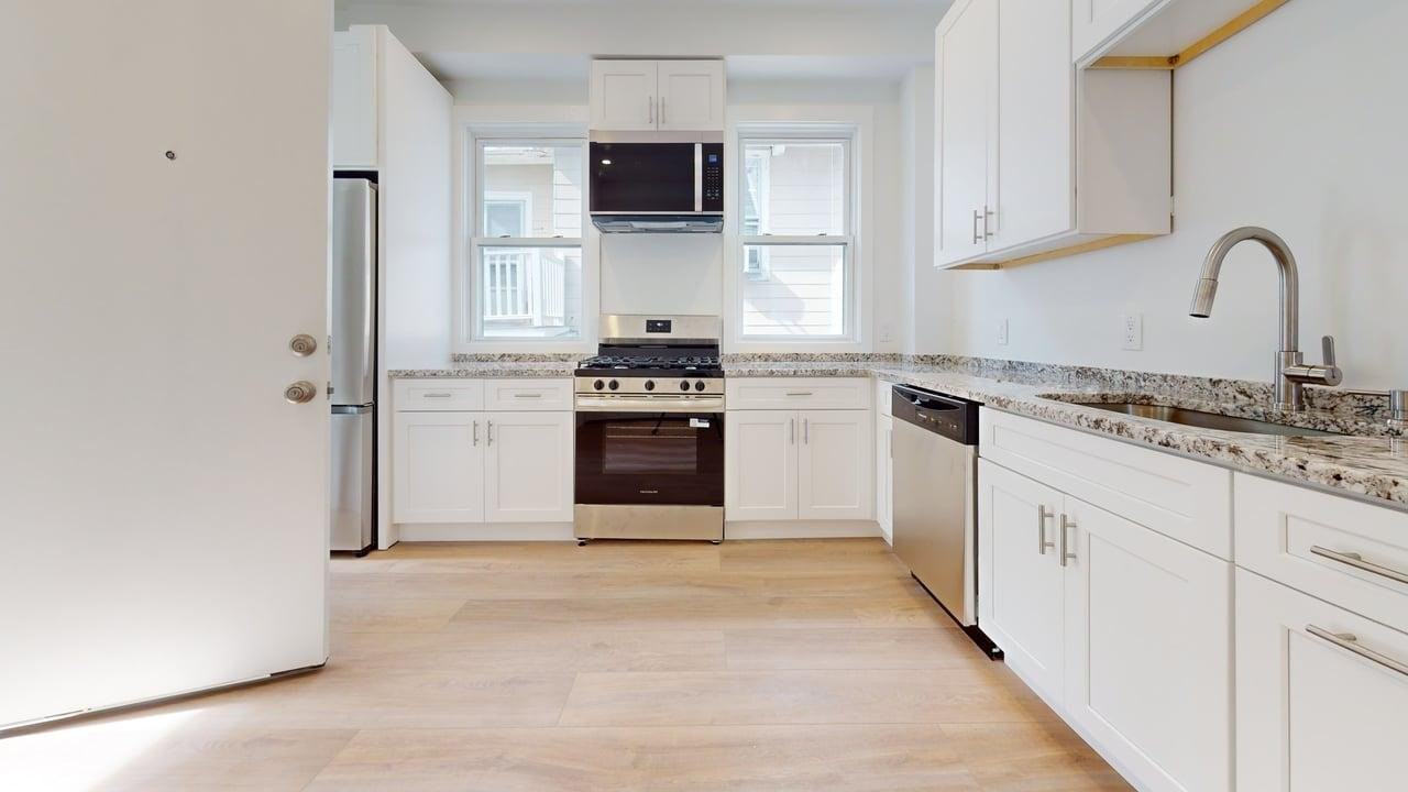 10 Bigelow St #2 - Photo 4 of 6