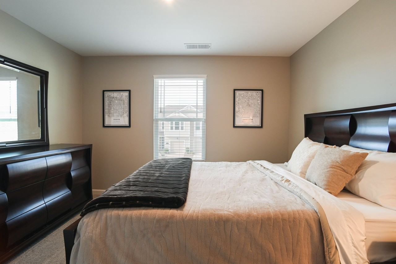 1105 Bigelow St - Photo 4 of 19