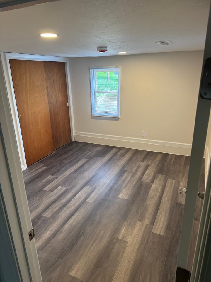 3485 Bray Rd - Photo 5 of 20