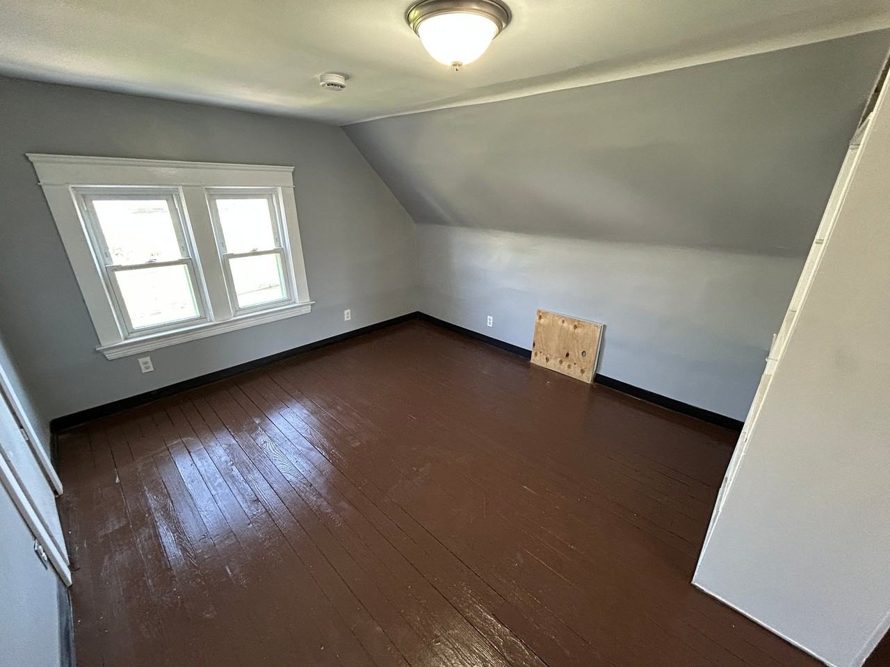 11220 Primrose Ave - Photo 5 of 37