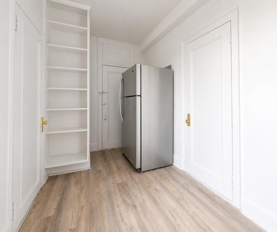 555 Edgecombe Ave - Photo 5 of 5