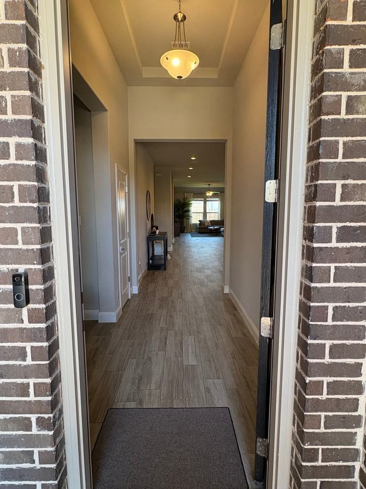 1031 Pitch Pine St - Photo 4 of 27
