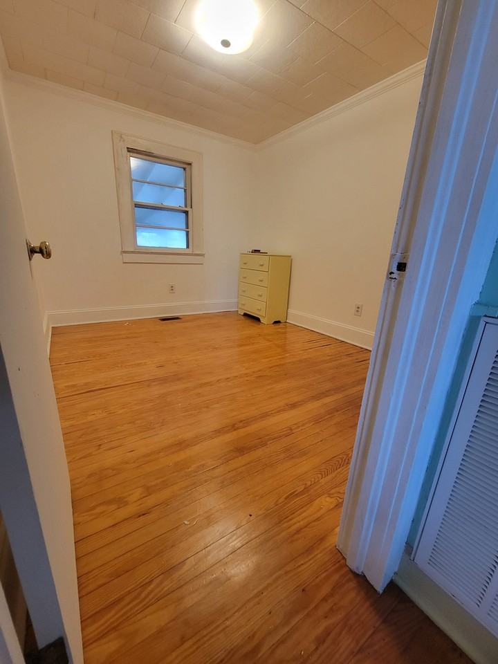 206 N Mccaskey Rd - Photo 4 of 6