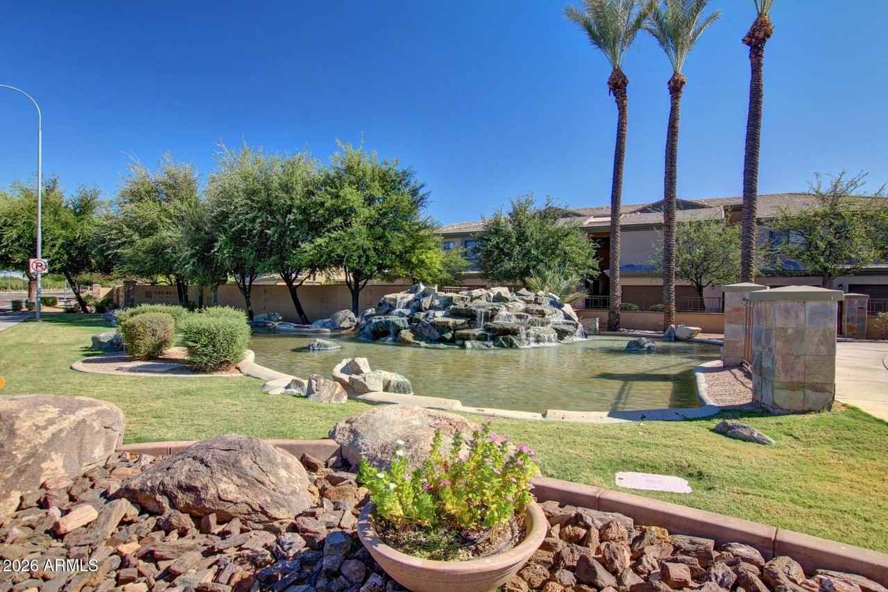 705 W Queen Creek Rd #1073