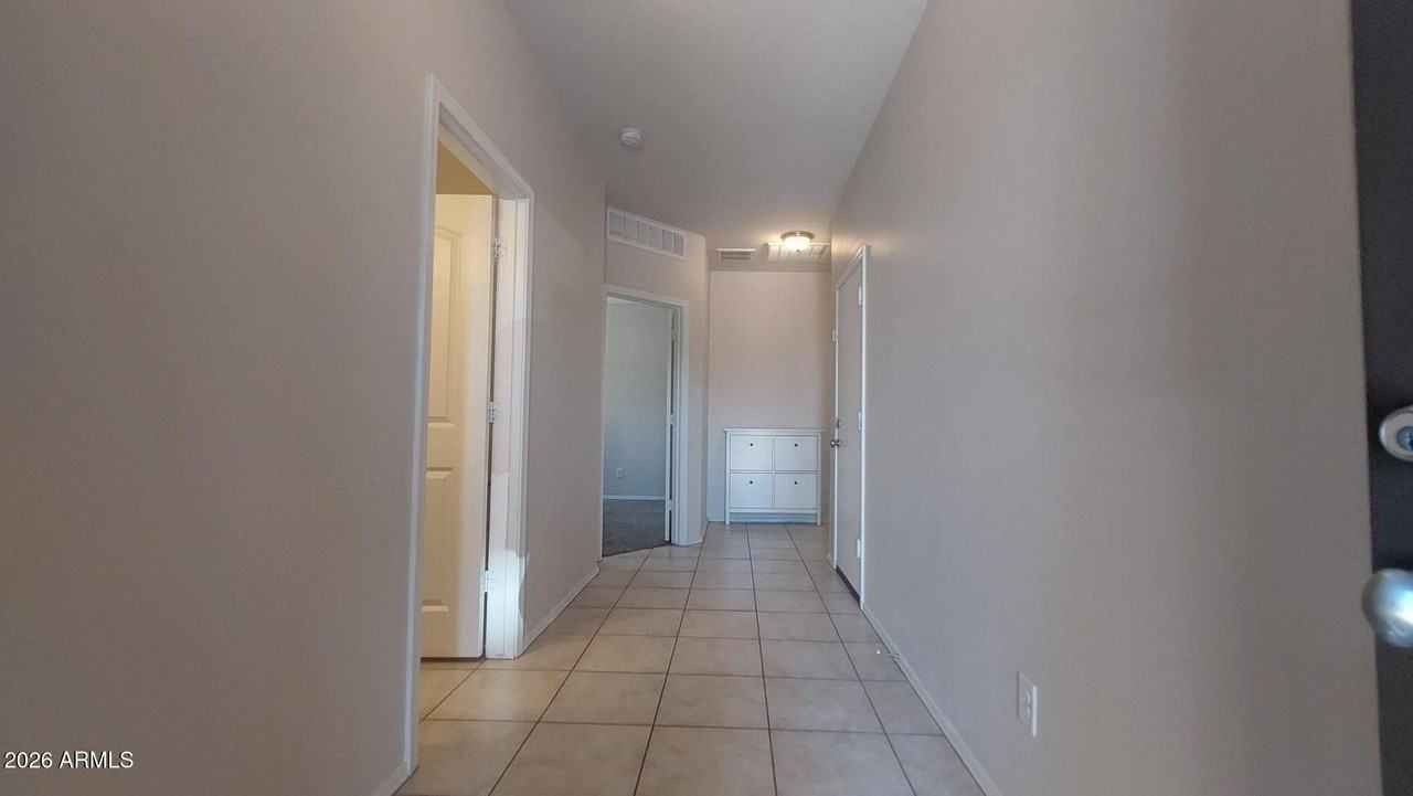 30238 W Verde Ln - Photo 4 of 38
