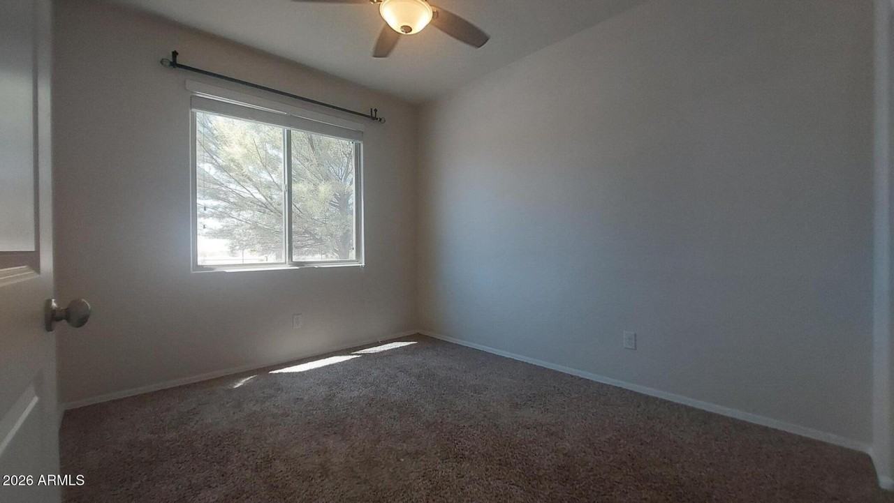 30238 W Verde Ln - Photo 5 of 38