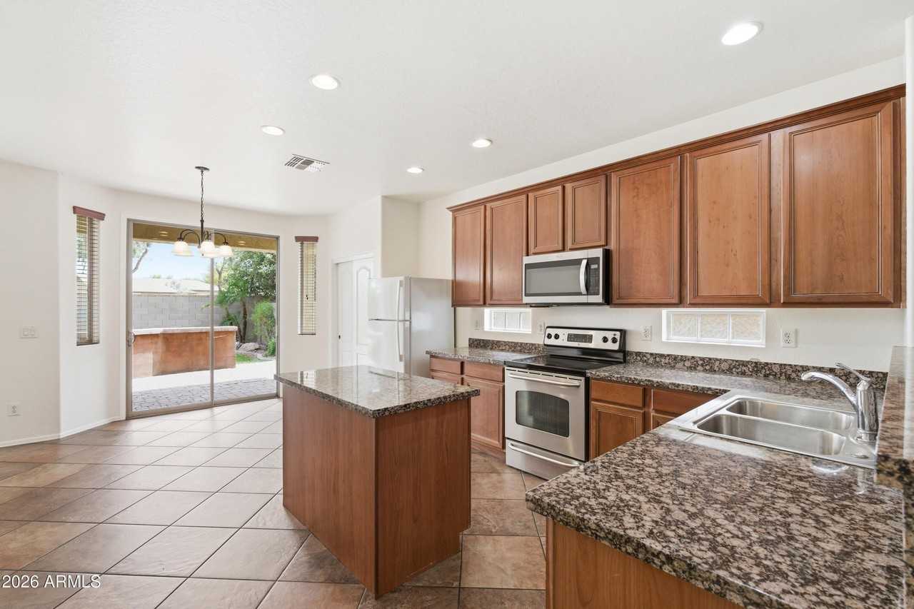 4157 E Santa Fe Ln - Photo 2 of 46