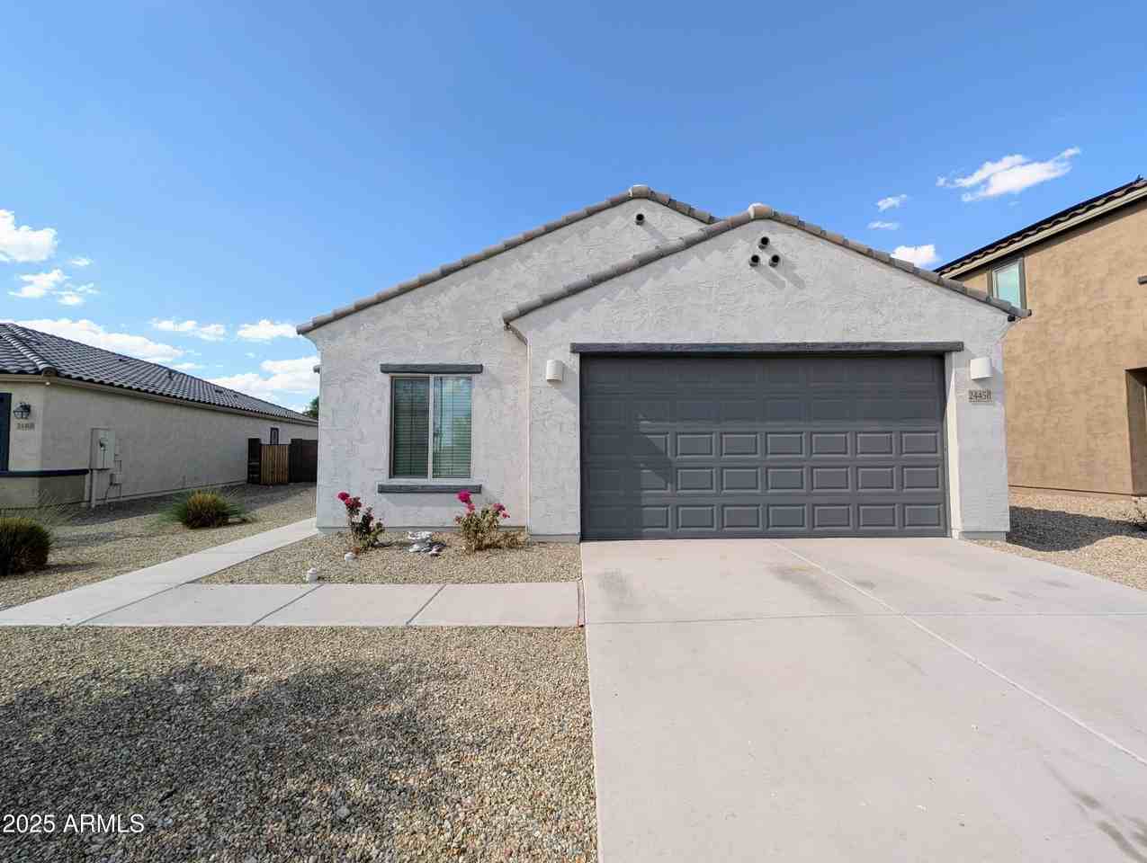 24458 W Verlea Dr - Photo 3 of 50