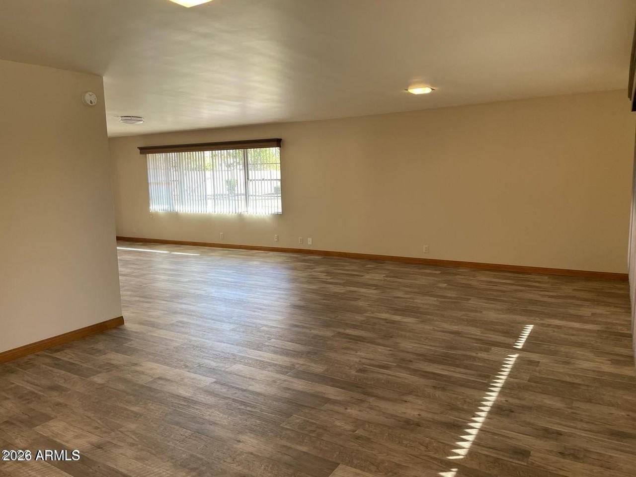 375 S Buena Vista Ave - Photo 6 of 28