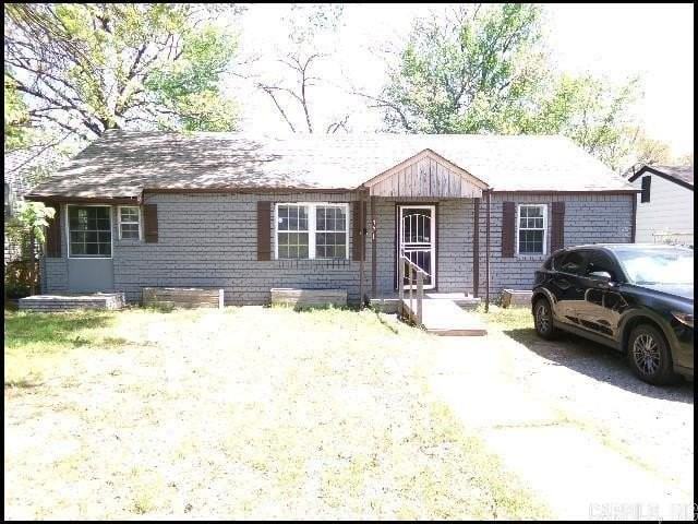 1721 Tulane Ave - Photo 2 of 25