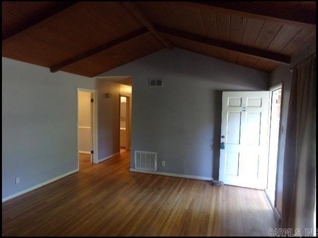 7518 F St - Photo 3 of 20
