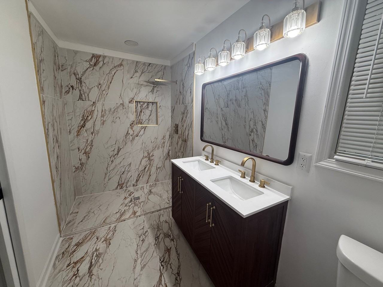 4064 Canby Ln - Photo 3 of 4