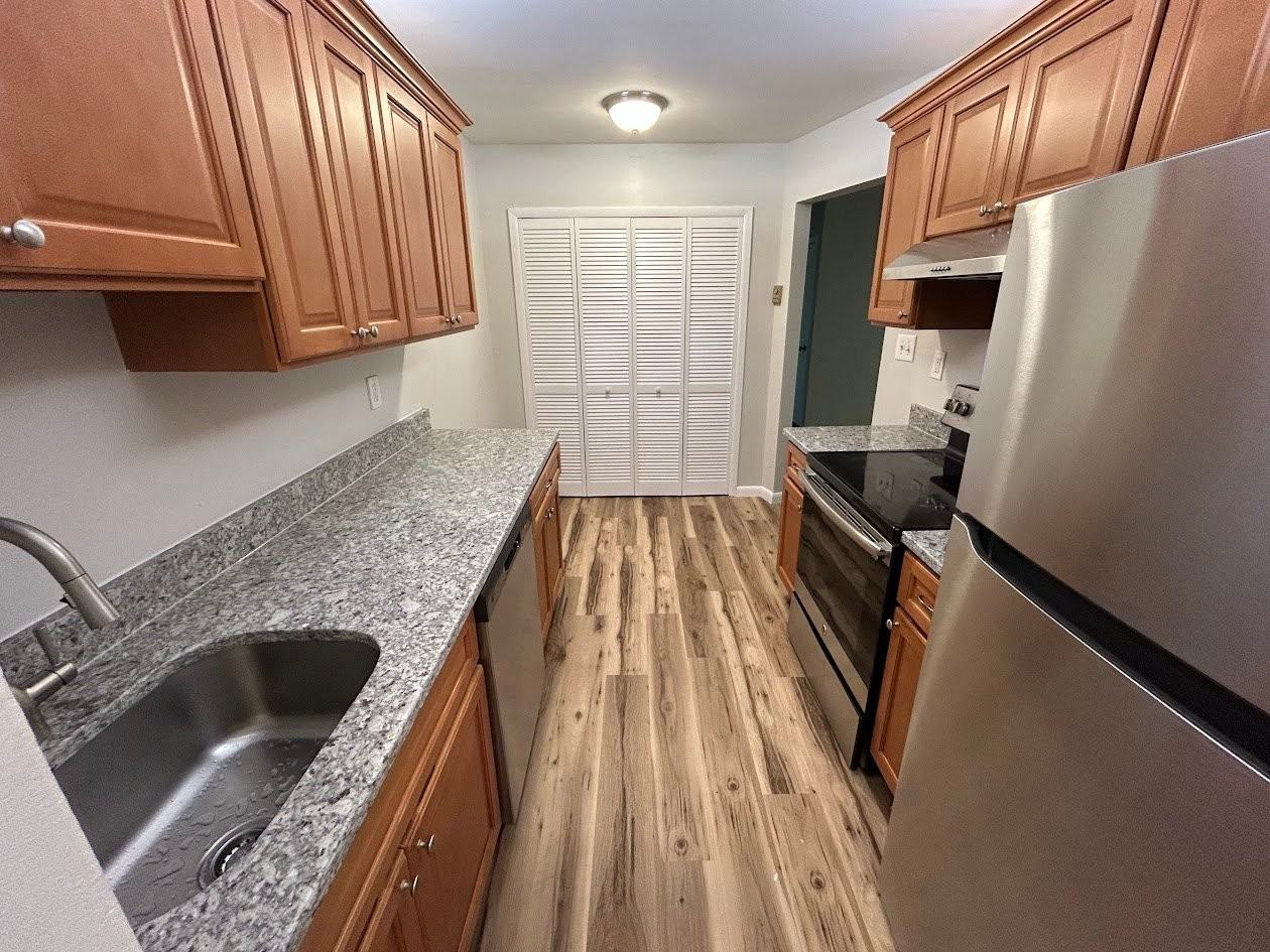 67 Overlook Way #H - Photo 2 of 12