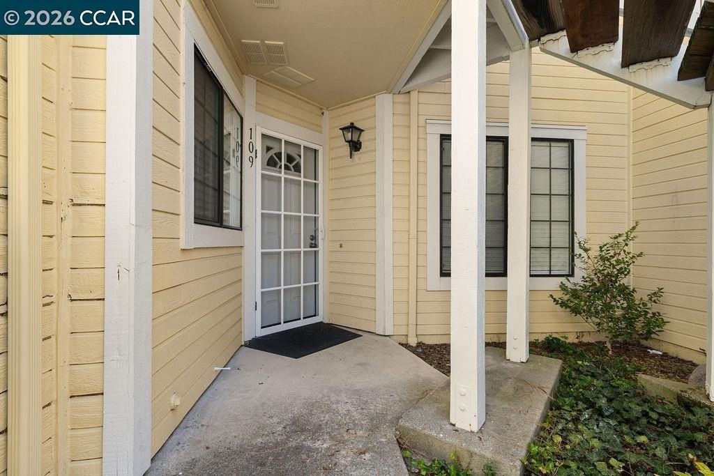 109 Devonwood - Photo 4 of 42