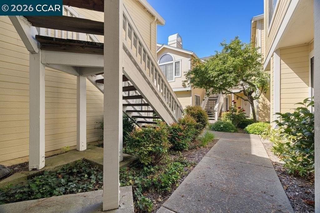 109 Devonwood - Photo 5 of 42