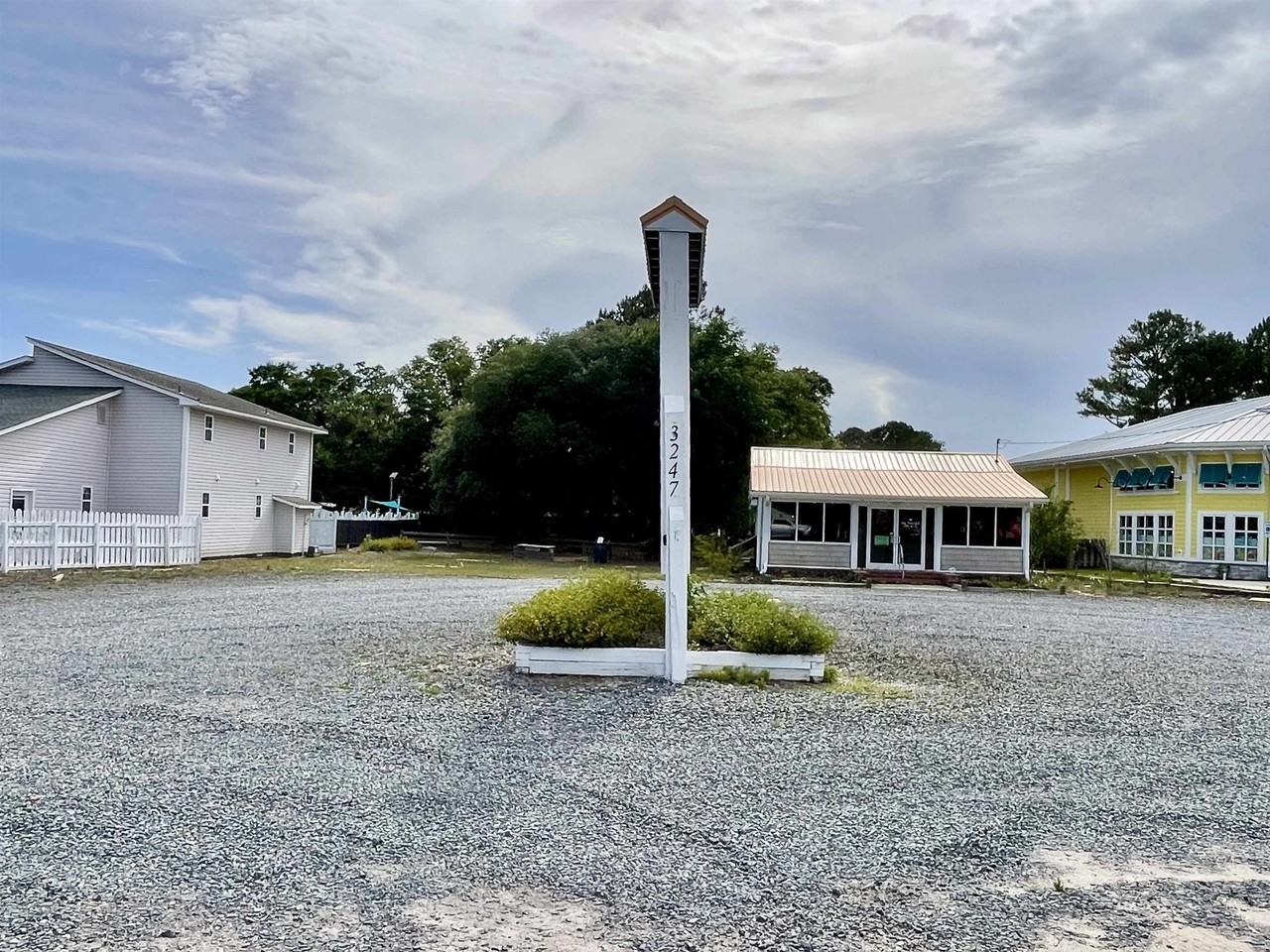 3247 Holden Beach Rd Sw - Photo 4 of 35