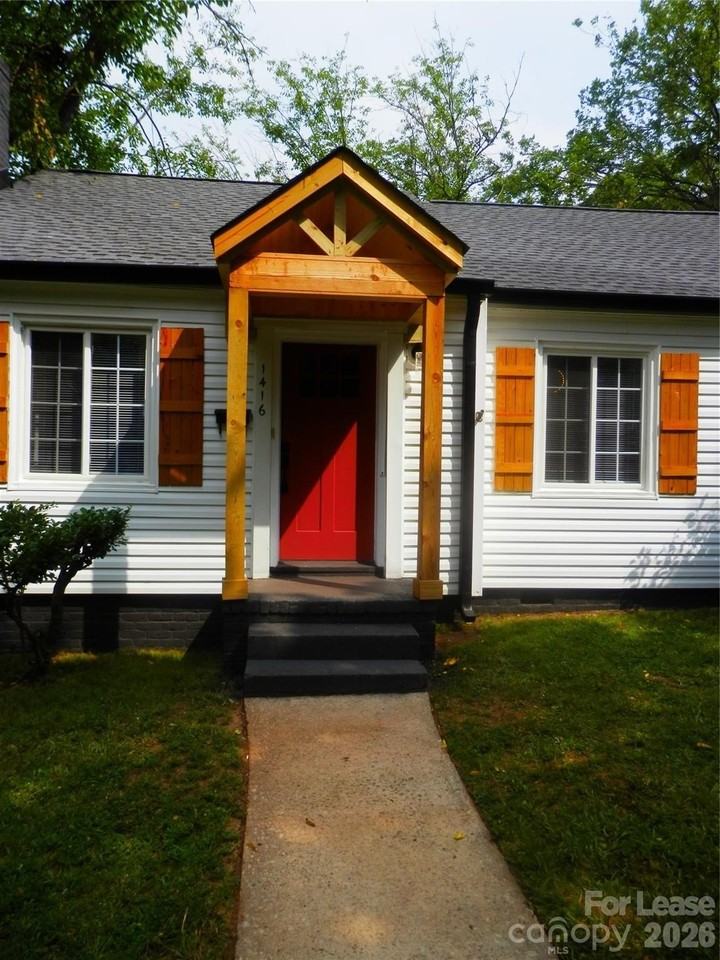1416 Effingham Rd - Photo 5 of 27