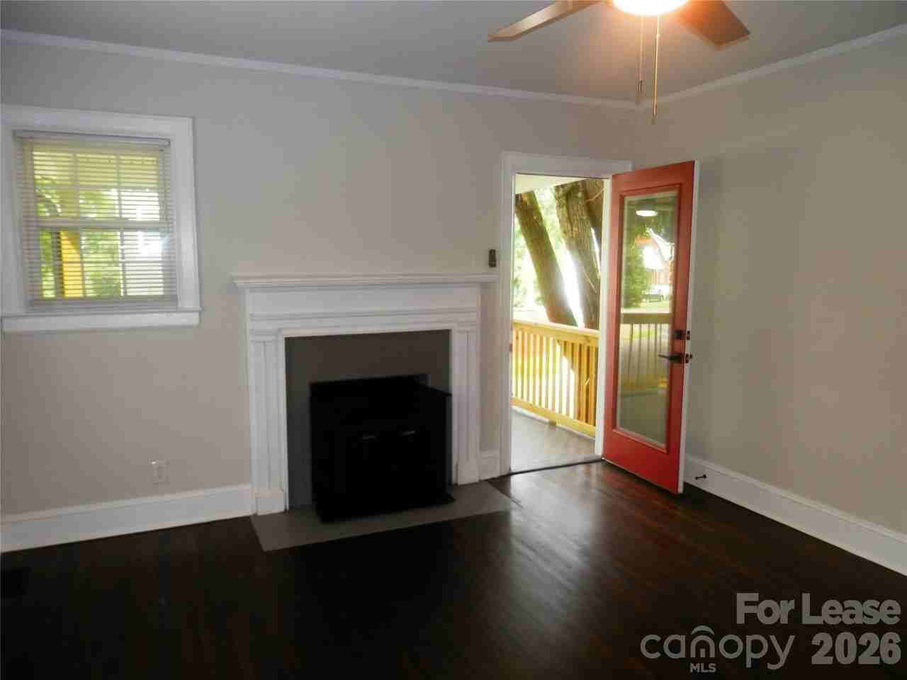 1416 Effingham Rd - Photo 7 of 27