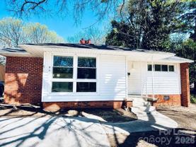 541 E Woodlawn Rd - Photo 1 of 1