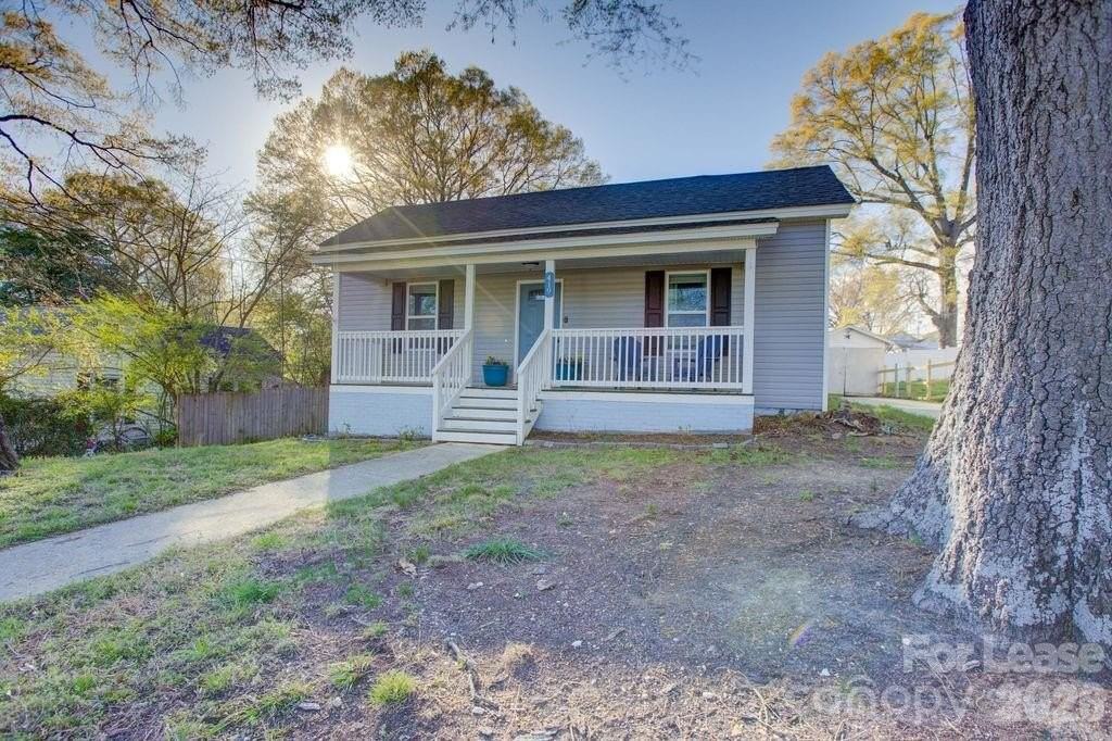 419 N East Ave