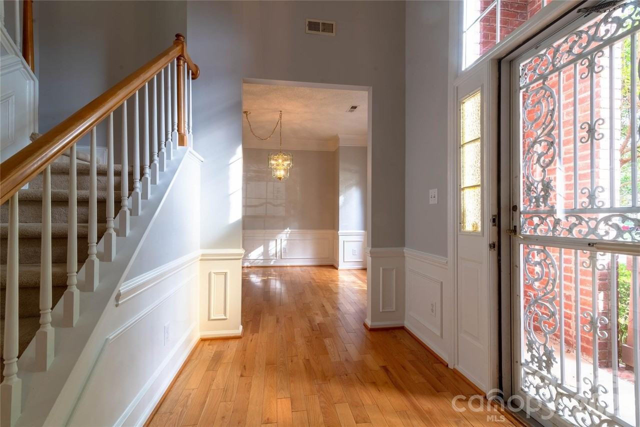 6138 Garamond Ct - Photo 2 of 23