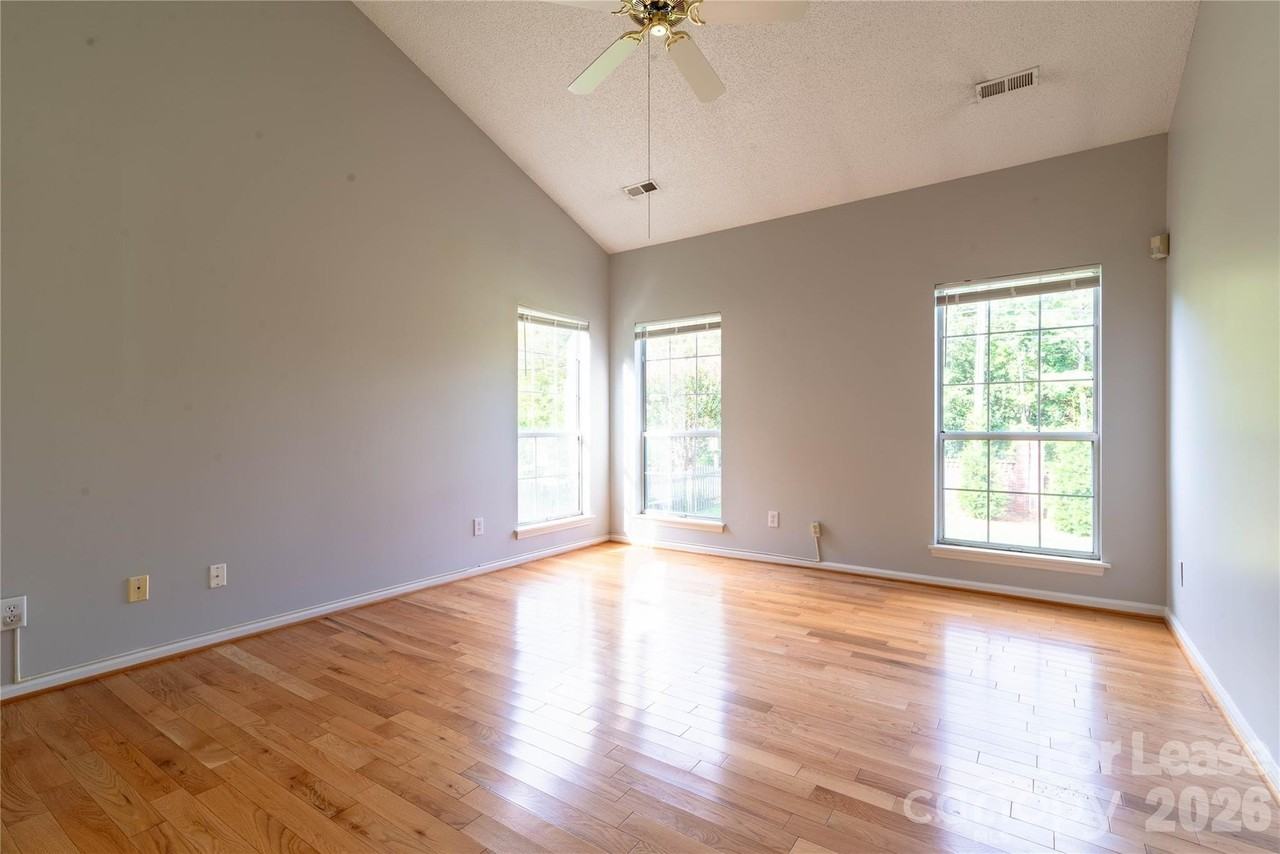 6138 Garamond Ct - Photo 4 of 23
