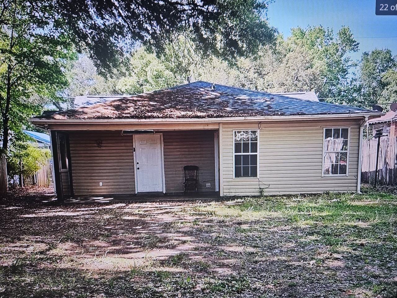1204 Seneca St - Photo 3 of 27