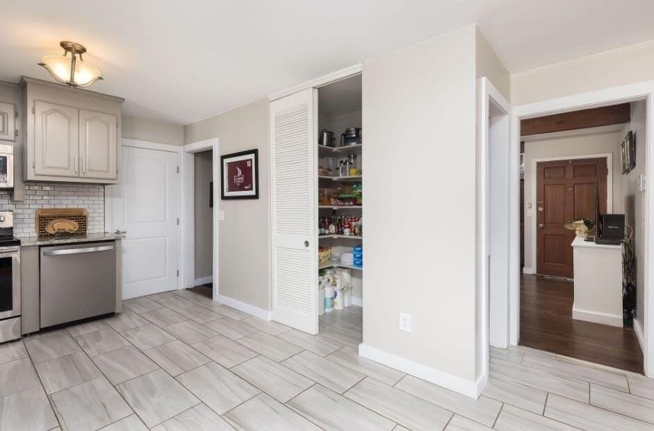 1208 Penny Cir - Photo 7 of 19