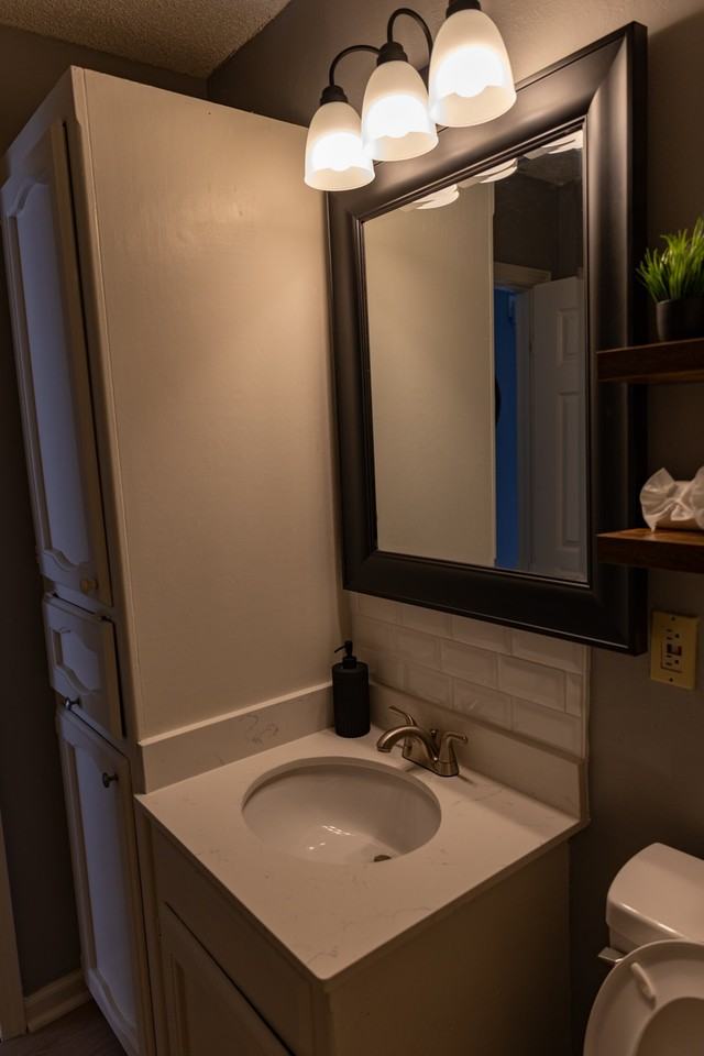 2216 Brightside Dr - Photo 3 of 16
