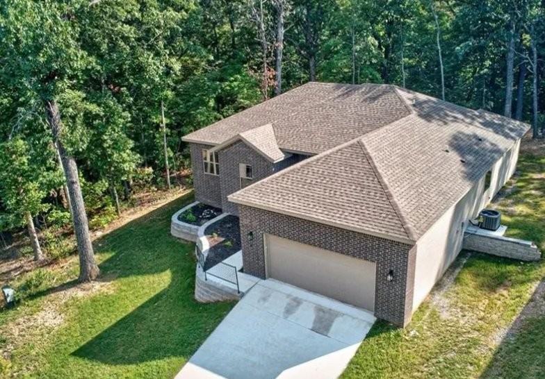 8 Leyland Dr - Photo 2 of 19