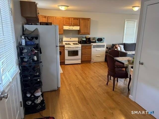 33 Beal St #2 - Photo 5 of 16