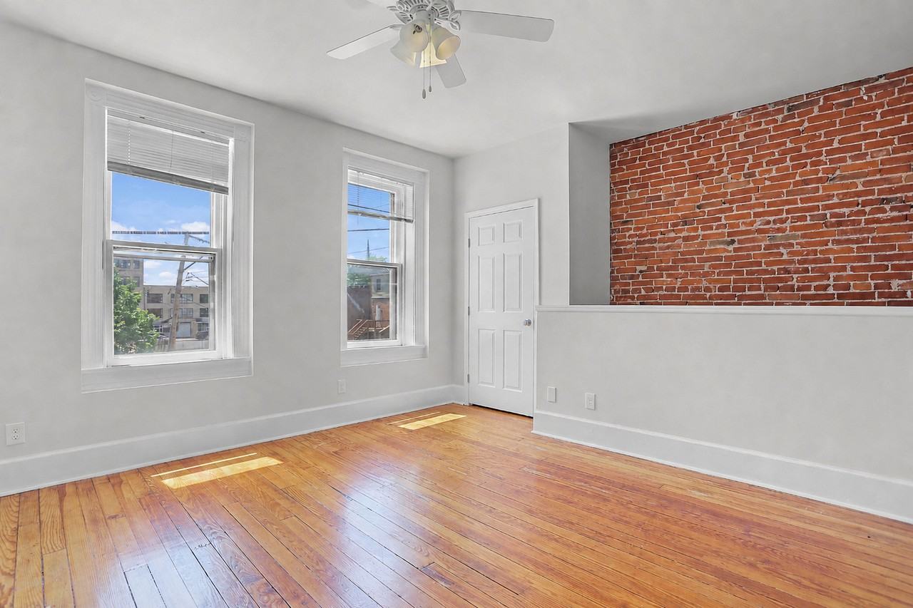 2309 Shenandoah Ave #2309A - Photo 3 of 13