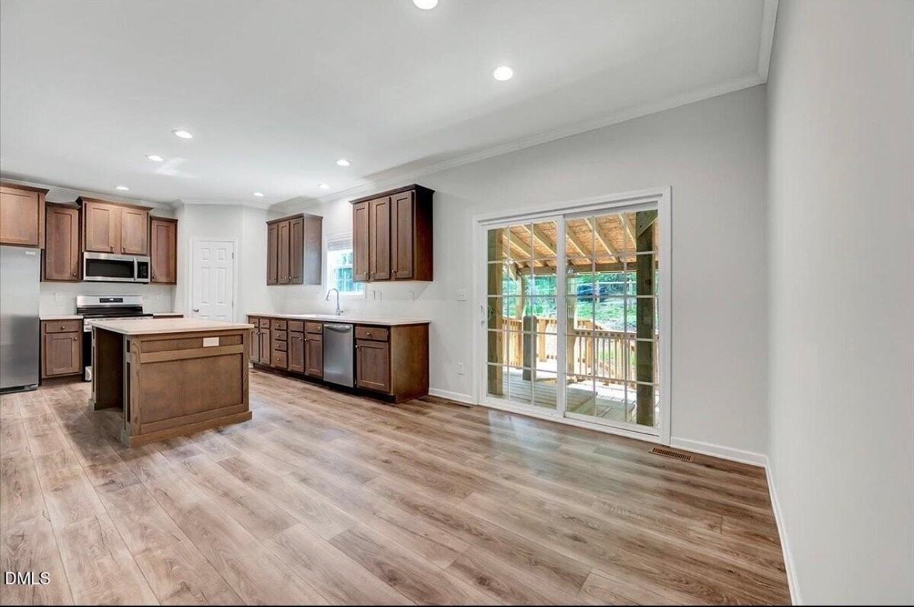 2424 Buckner Clark Rd - Photo 5 of 17