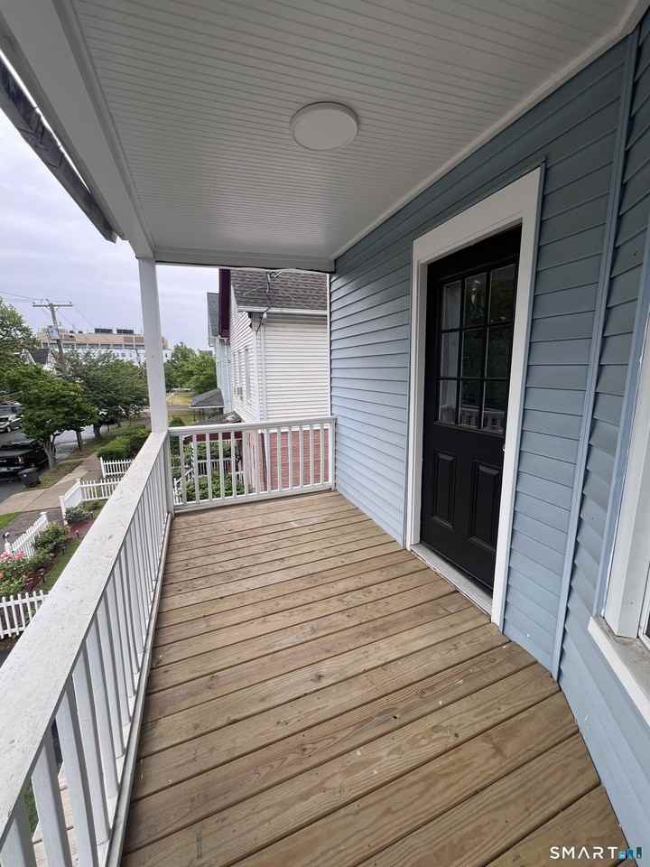 50 Admiral St - Photo 7 of 39