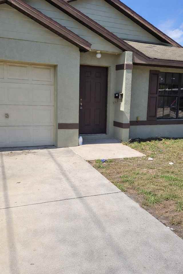 2820 23rd St N - Photo 2 of 3