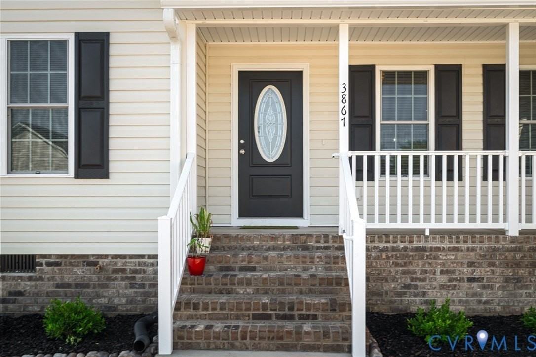 3867 Perthshire Ln - Photo 5 of 46