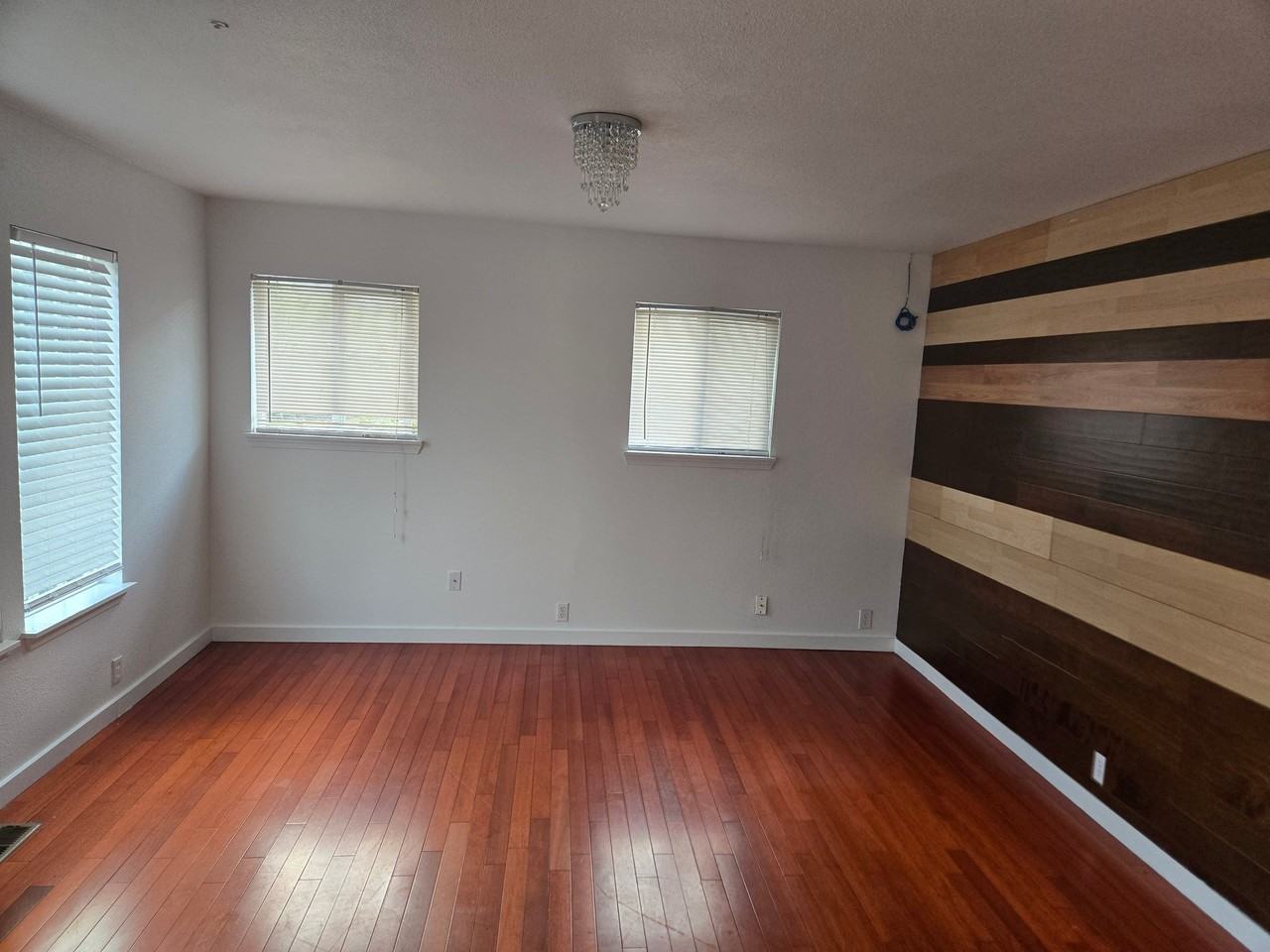 3012 S Bradford Seattle Wa - Photo 4 of 6