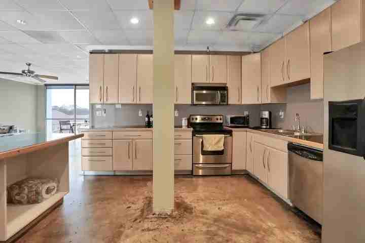 1612 Cleveland Ave #401 - Photo 6 of 10