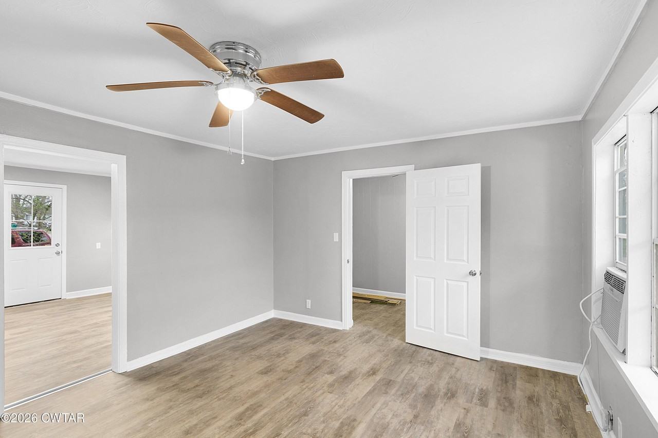 4010 Ennis St - Photo 5 of 16