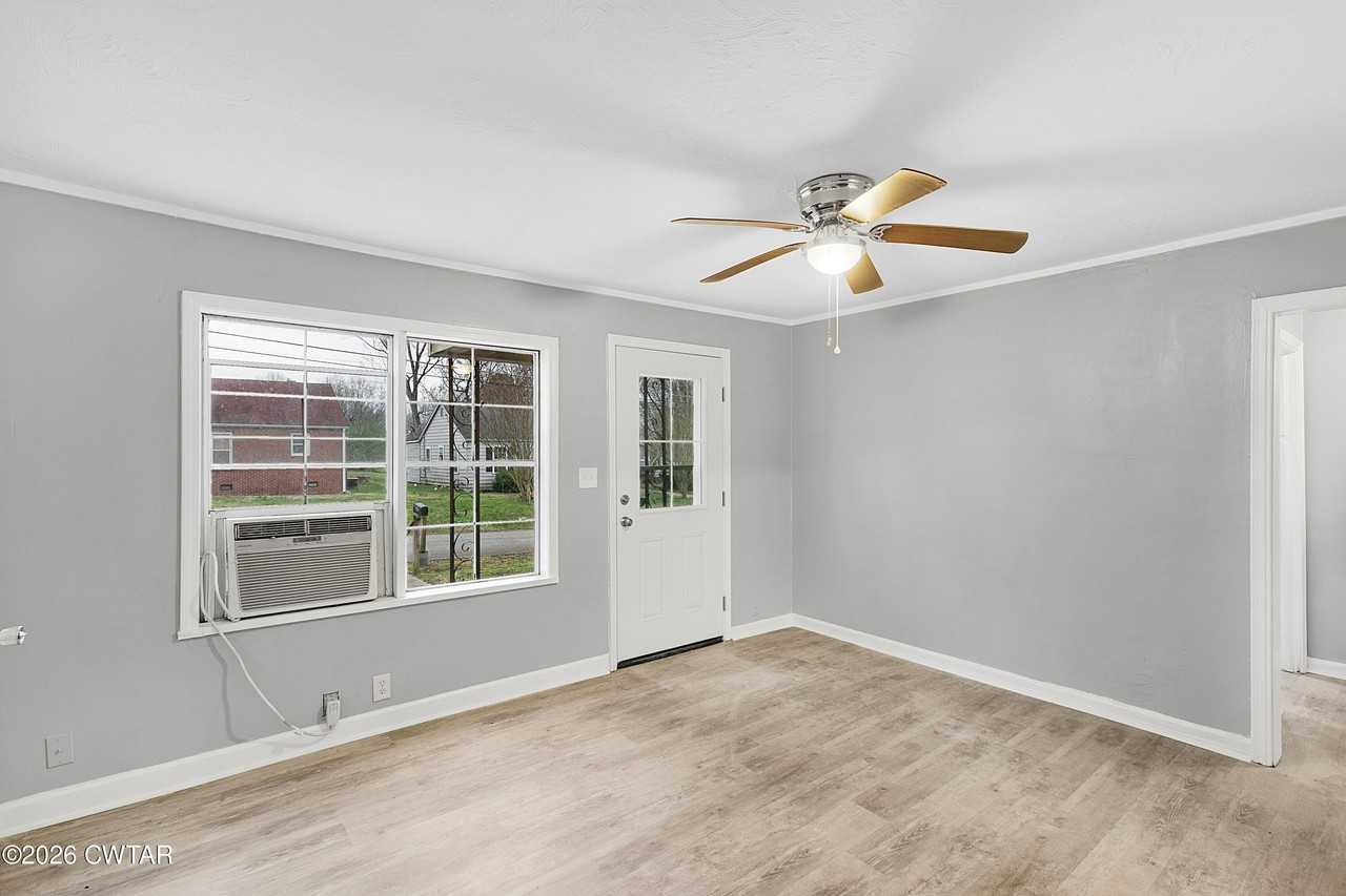 4010 Ennis St - Photo 6 of 16