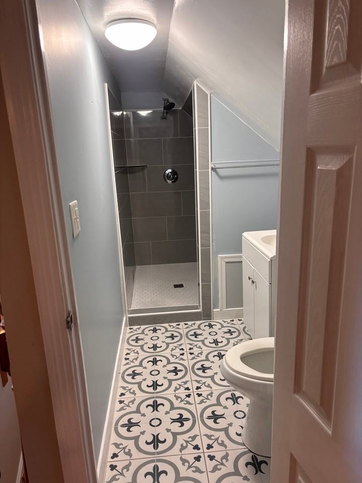 4035 Walmsley Blvd - Photo 7 of 9
