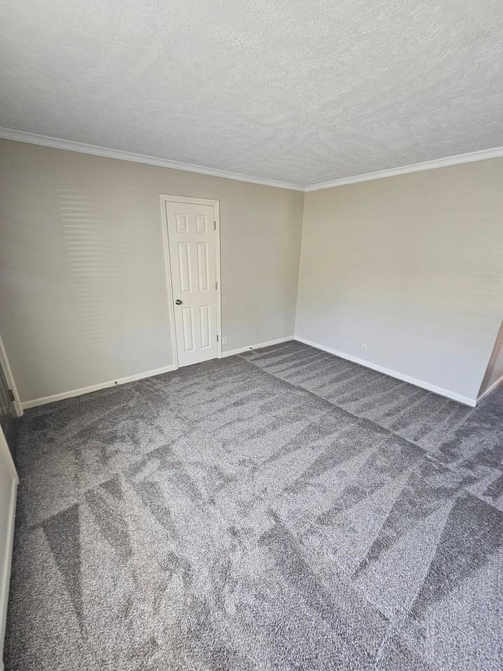 6617 Colby St - Photo 4 of 7