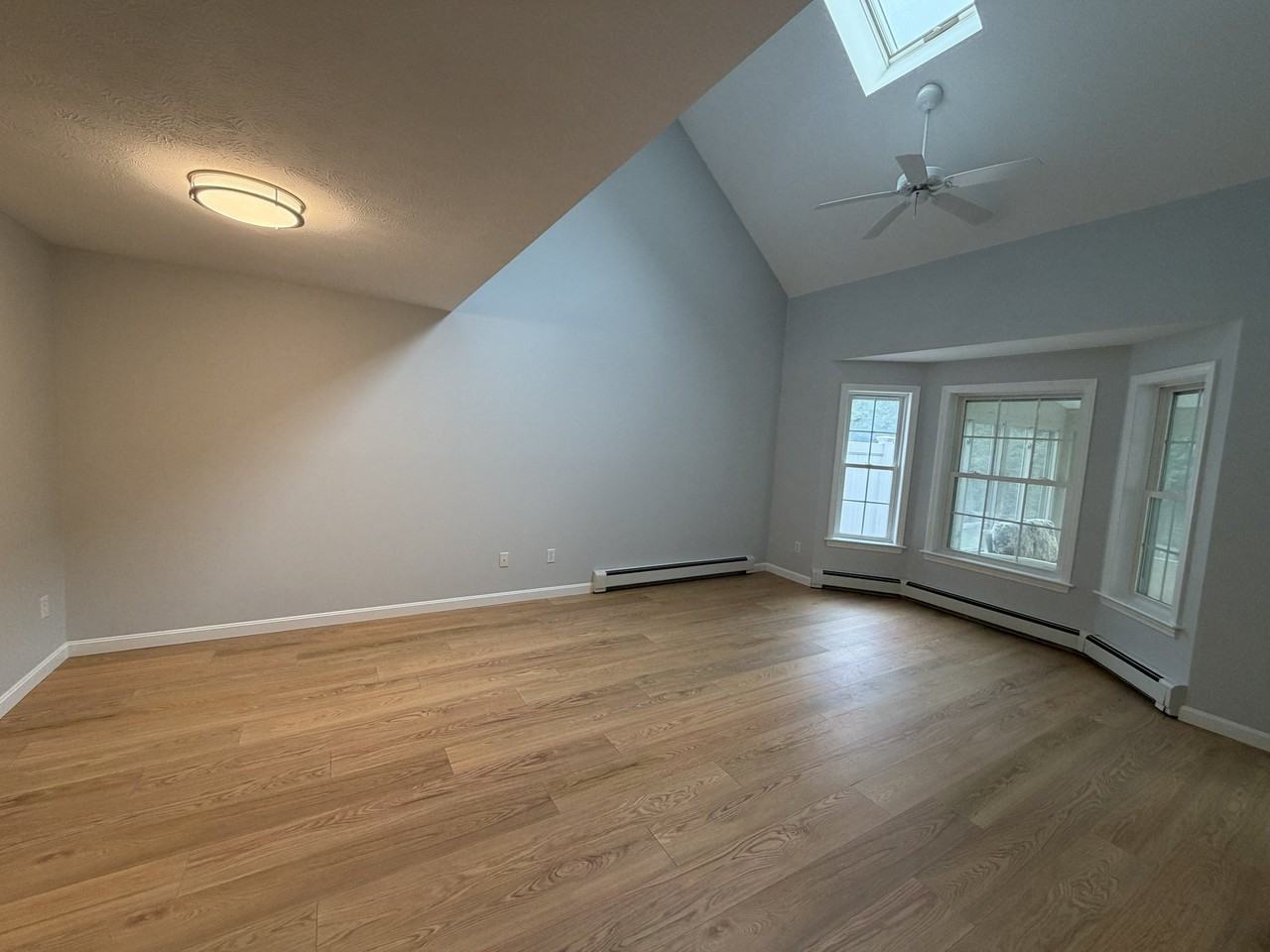 11 Cambridge Ct - Photo 2 of 10