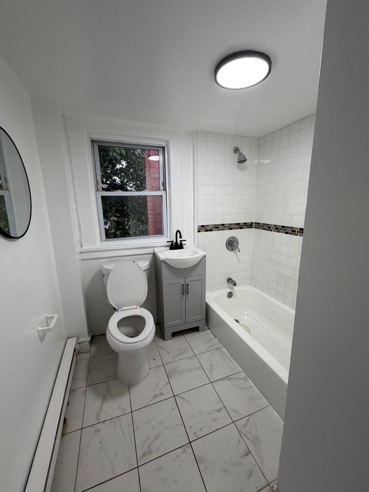 19 N 18th St #3 - Photo 5 of 5