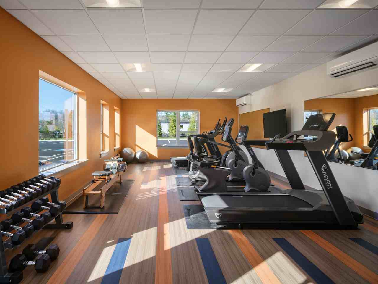 160 Stroudwater St #205 - Photo 4 of 6