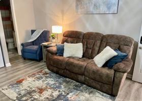 featured image of 902 Race St #2