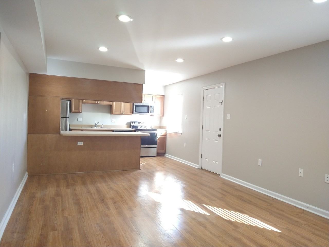 6256 Bellaire Dr #6254 - Photo 3 of 14
