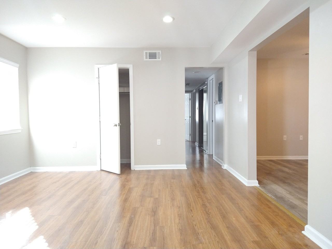 6256 Bellaire Dr #6254 - Photo 4 of 14